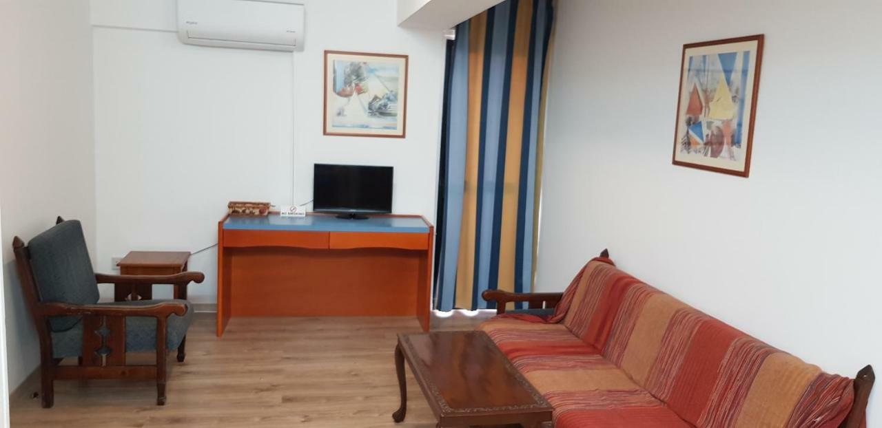 Petalmo City Apartments Larnaca Ngoại thất bức ảnh